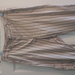 Chico's pocket crop pants